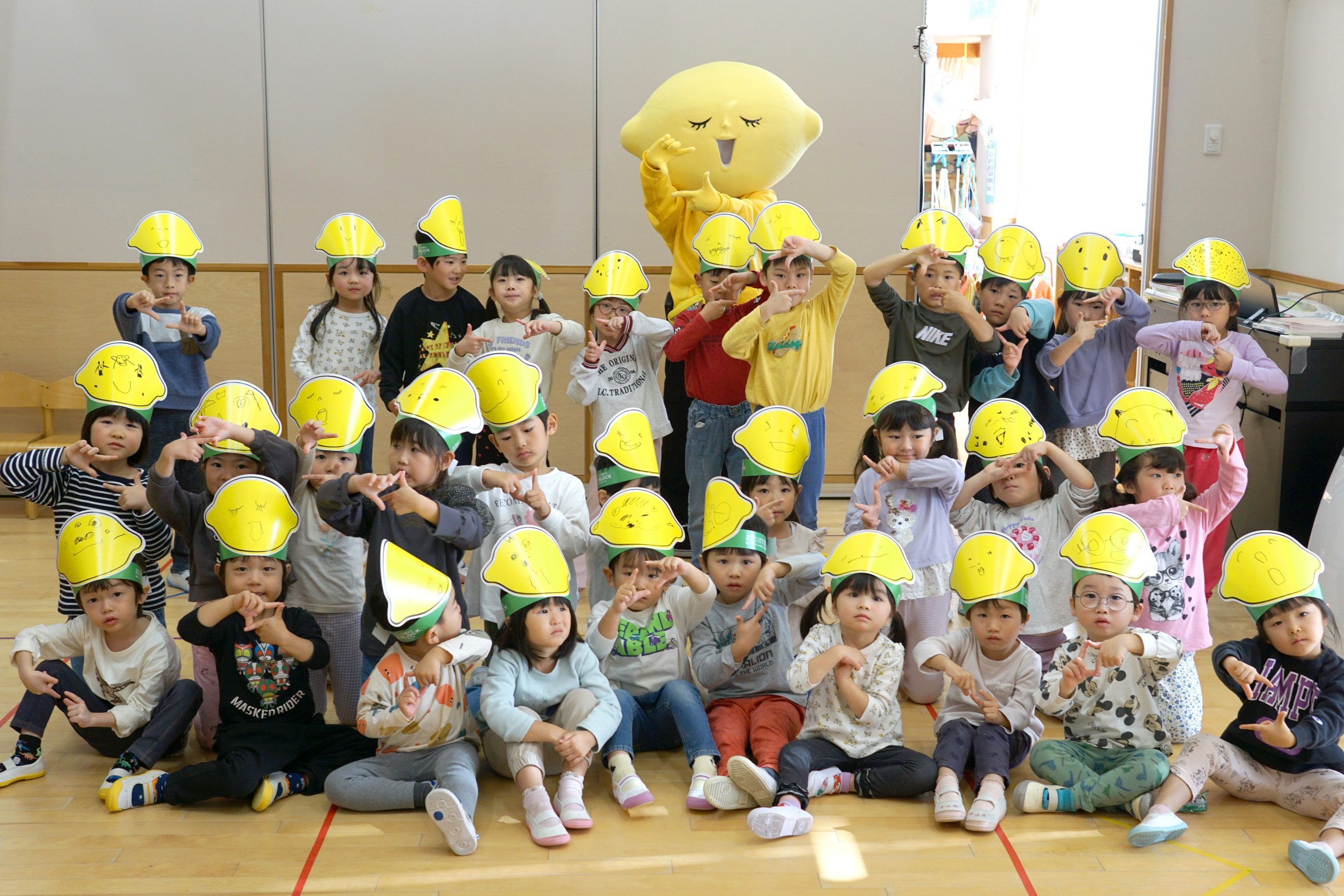 記念撮影＆「むし歯バイバイ」のお土産！